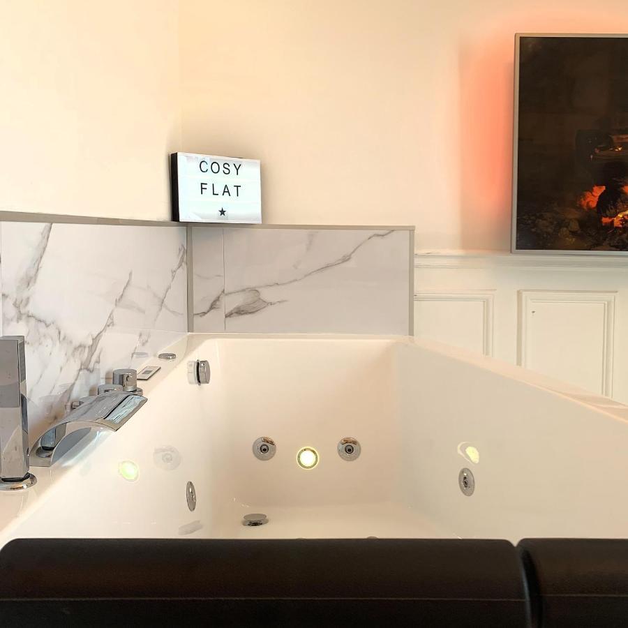 Апартаменты La Marquise - Cosy Flat - Jacuzzi - Senlis Санлис Экстерьер фото